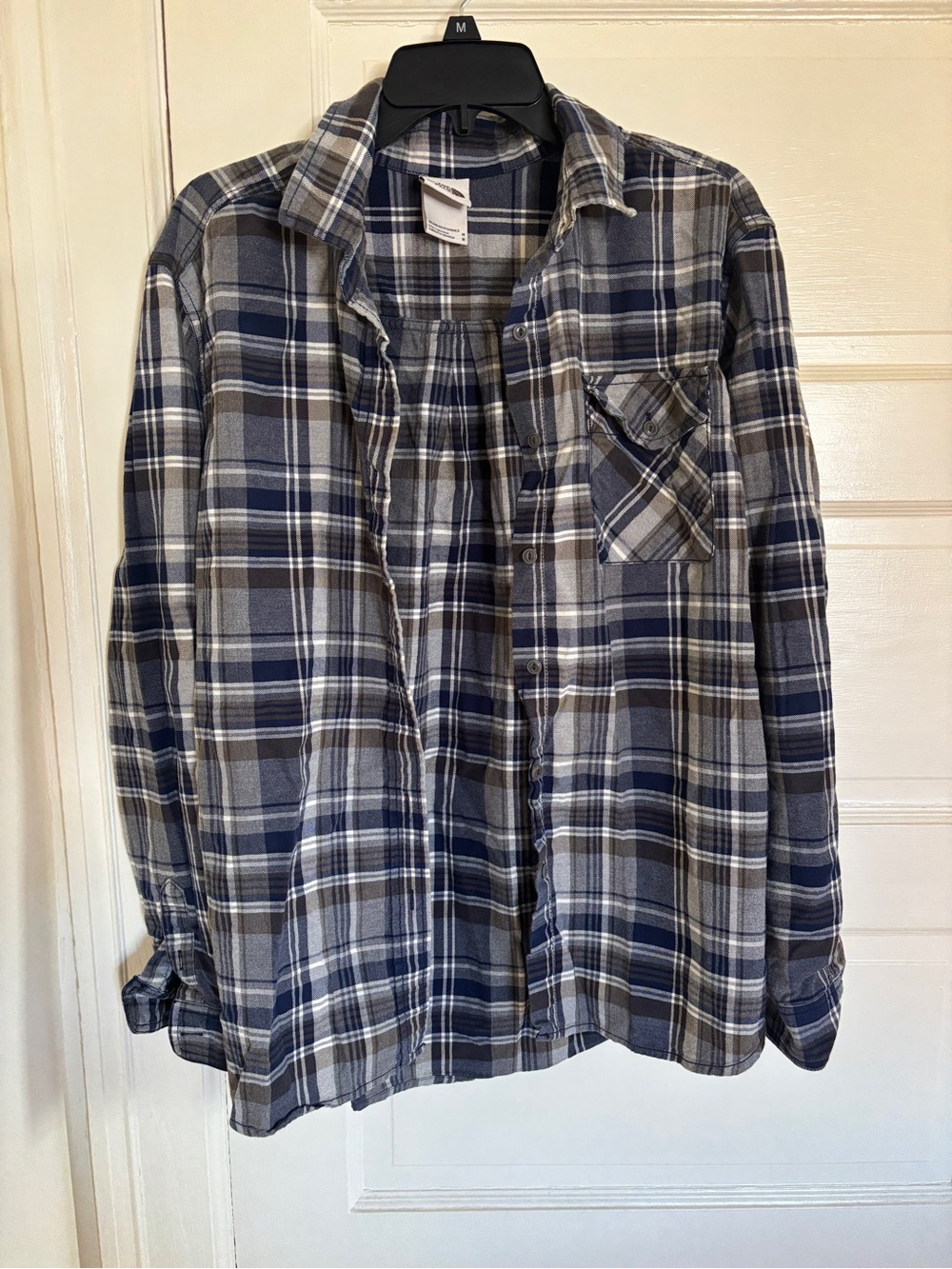 The North Face Women’s Plaid Button-Down Shirt - Navy & Gray - medium